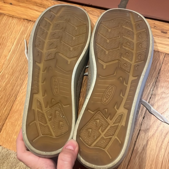 Women’s keens size 9 - Picture 5 of 7